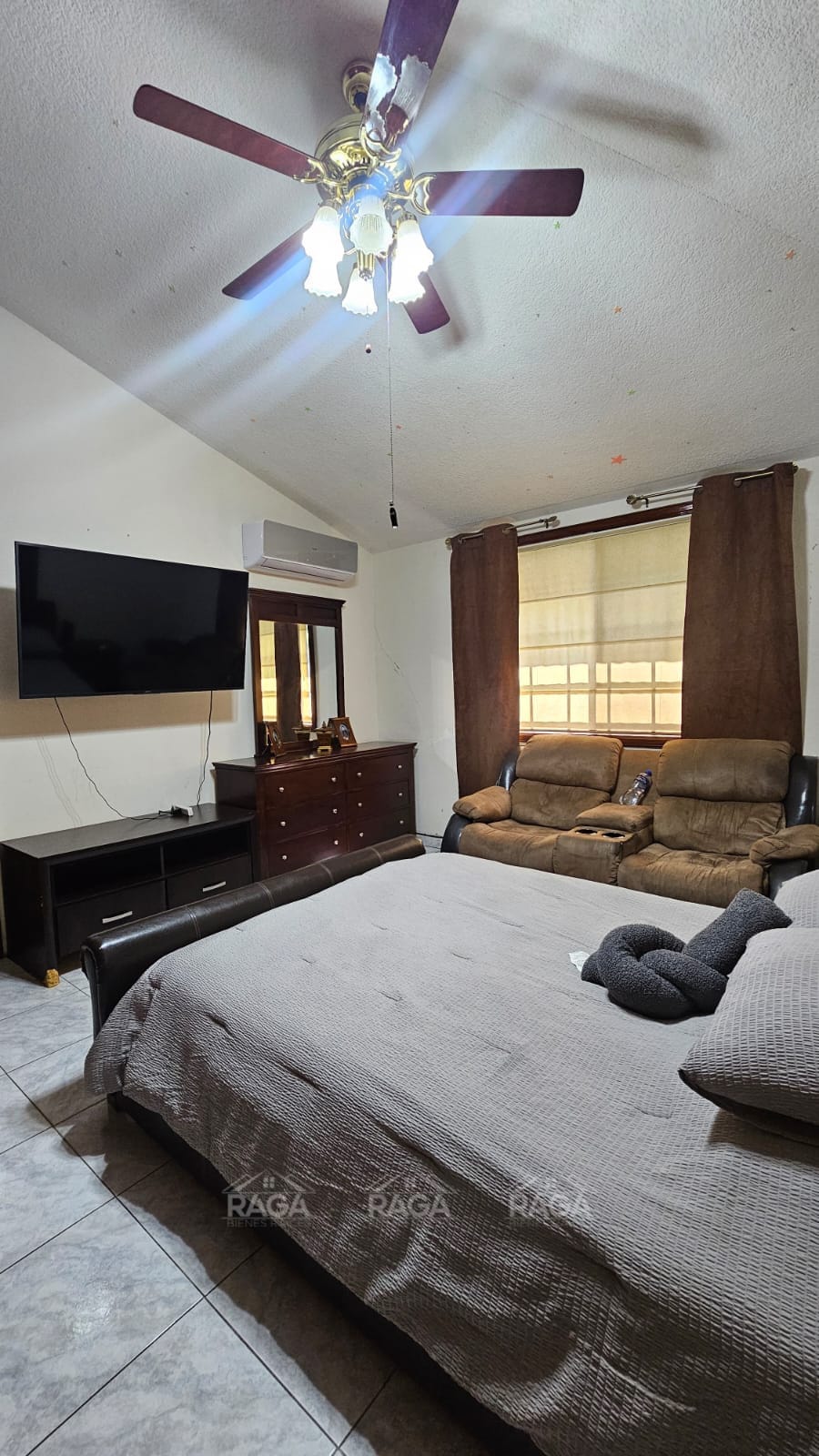 CASA EN FRACC. VALLE DE AGUAYO - Imagen 12