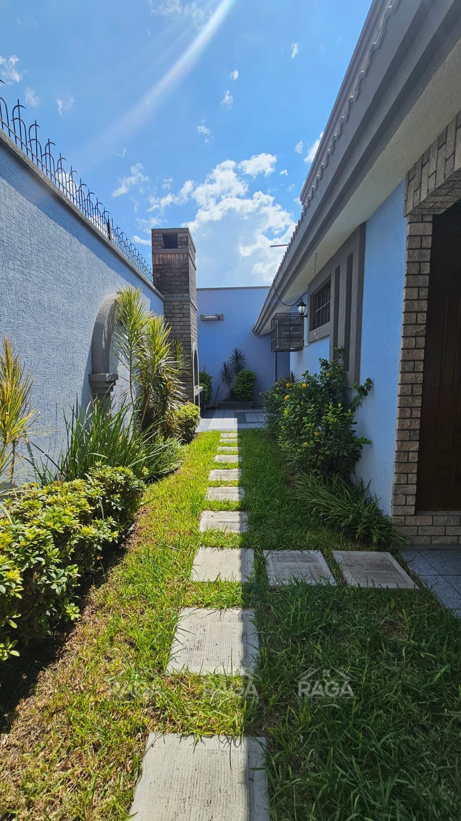 CASA EN FRACC. VALLE DE AGUAYO - Imagen 3