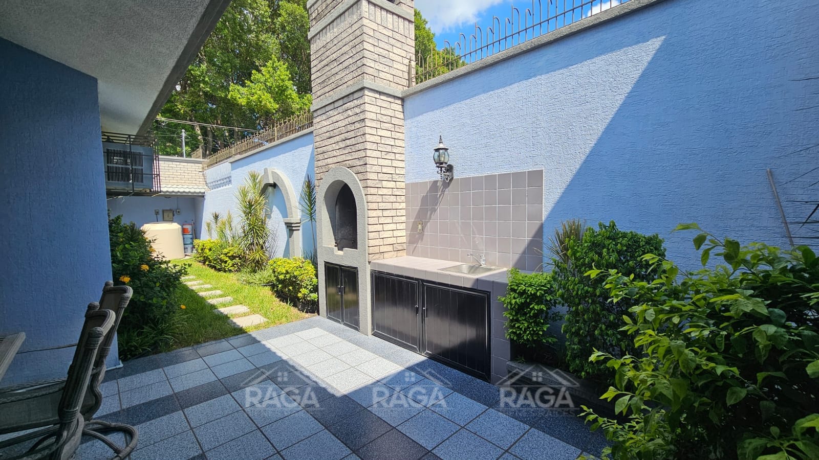 CASA EN FRACC. VALLE DE AGUAYO - Imagen 4