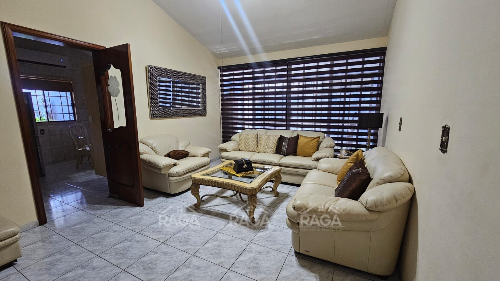 CASA EN FRACC. VALLE DE AGUAYO - Imagen 9