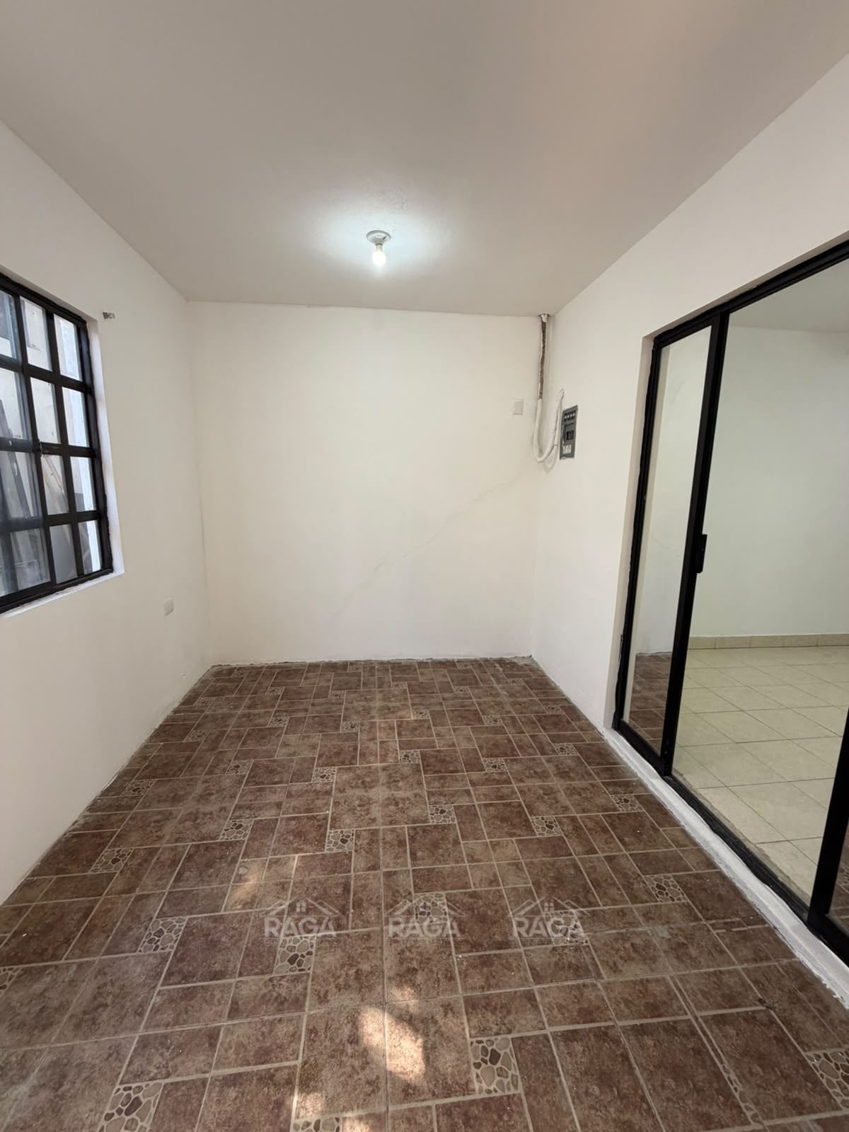 CASA SOBRE AVENIDA LAS TORRES!!! AL NORTE DE LA CIUDAD - Imagen 6