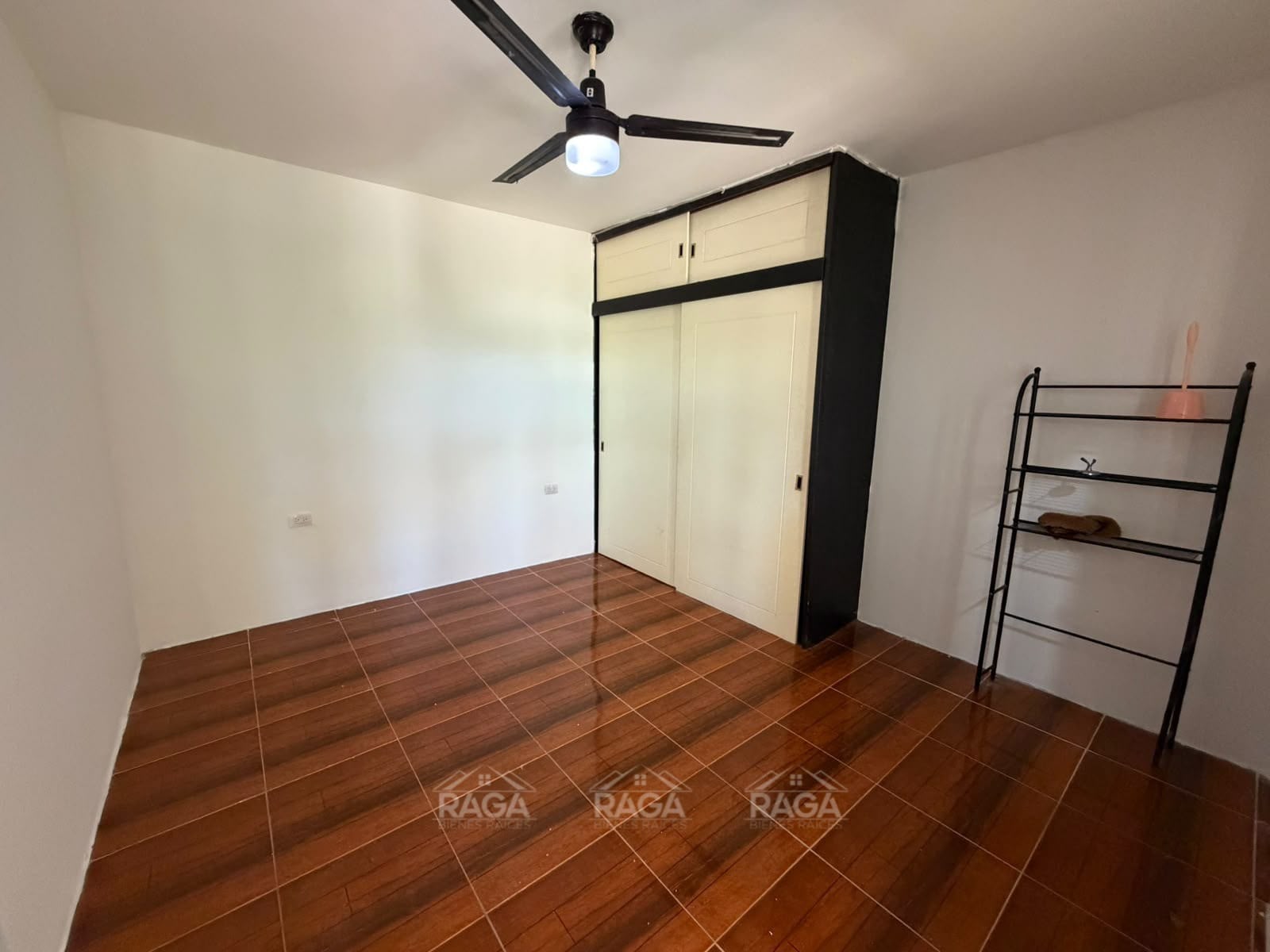 CASA SOBRE AVENIDA LAS TORRES!!! AL NORTE DE LA CIUDAD - Imagen 16